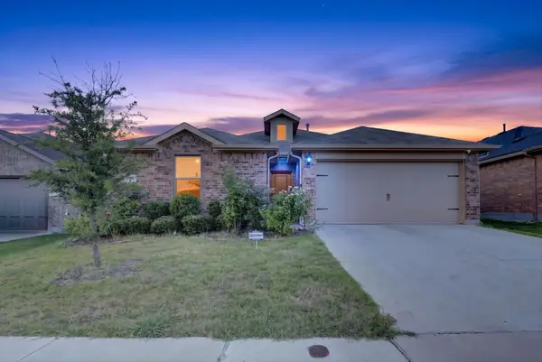 9745 Mint Hill Drive, Fort Worth, TX 76108