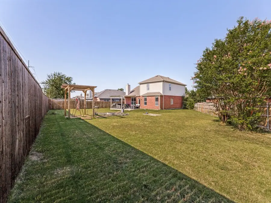 11940 Gold Creek Drive E, Fort Worth, TX 76244 - #2