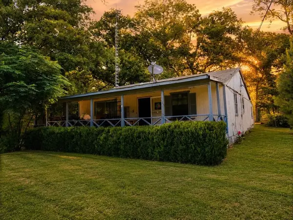 124 W Cedar Lane, Murchison, TX 75778