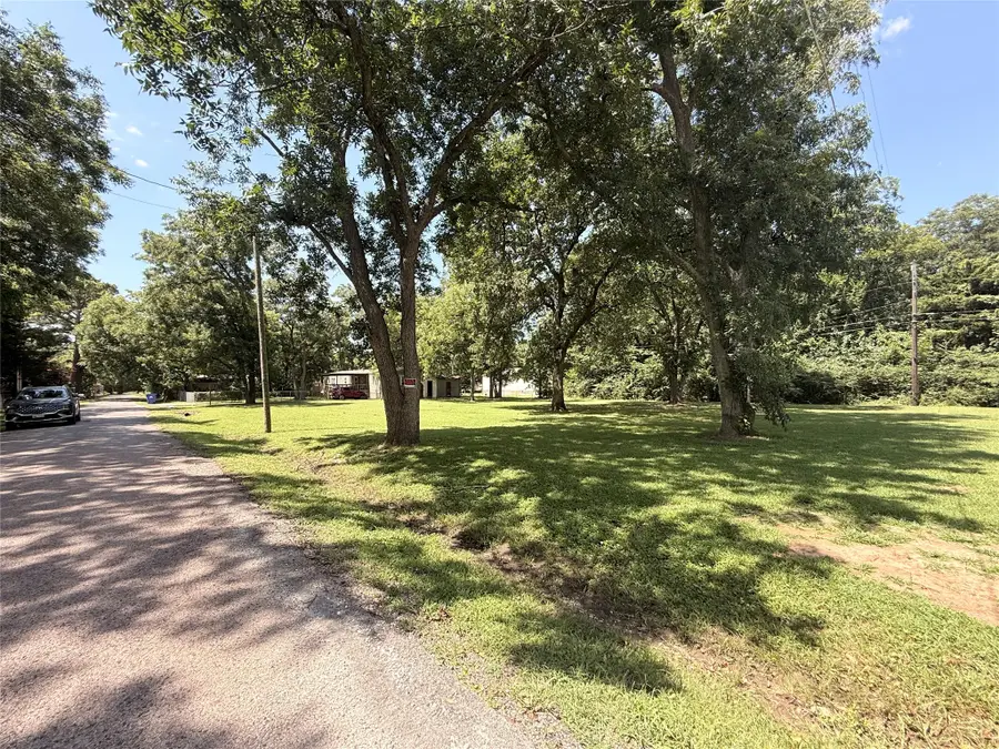 431 Pawnee Drive, Gordonville, TX 76245 - #2