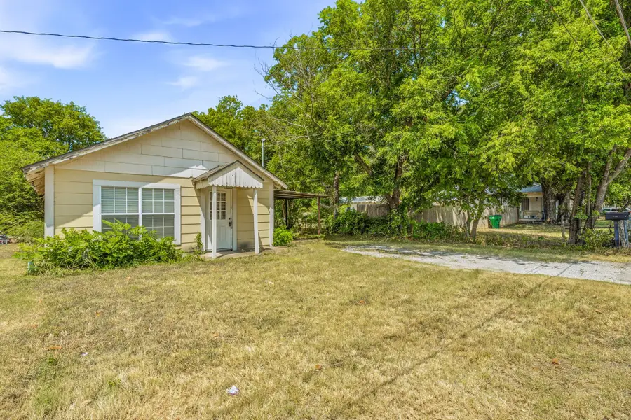 552 S Minter Street, Stephenville, TX 76401 - #3