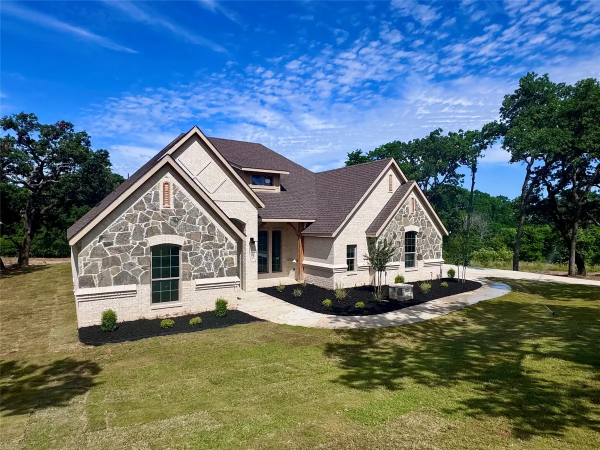 5025 Glenoaks Court, Weatherford, TX 76088 - #1