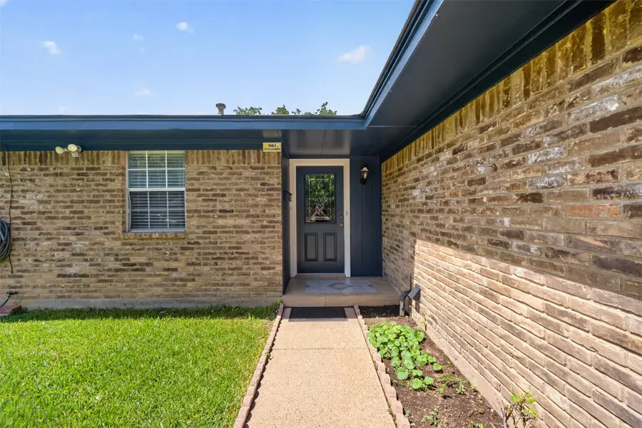 519 E 8th Street, Irving, TX 75060 - #3