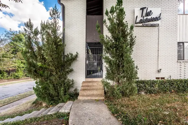 5722 Gaston Avenue, Dallas, TX 75214