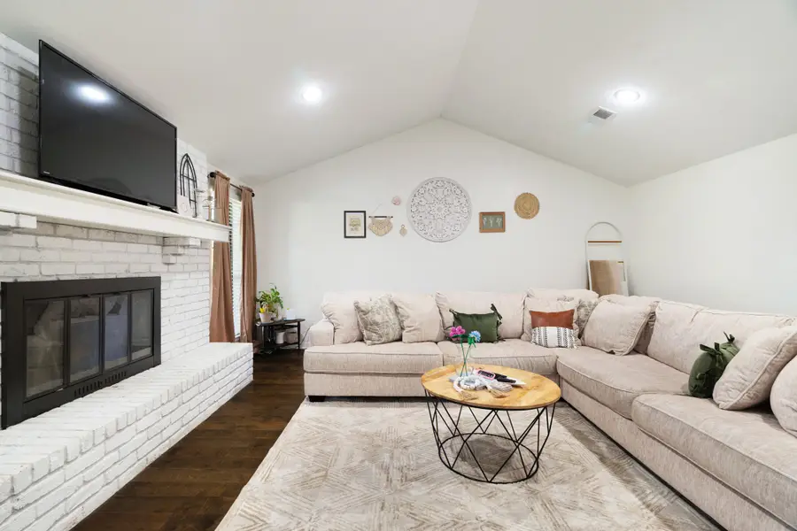 4030 Shannon Drive, Paris, TX 75462 - #3