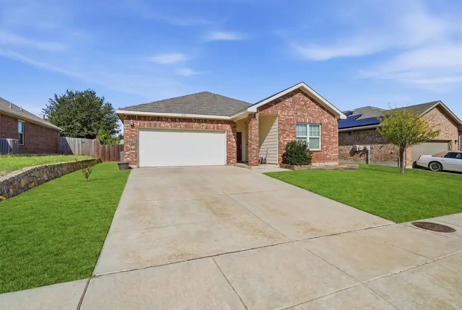 540 S Heights Drive, Crowley, TX 76036 - #2