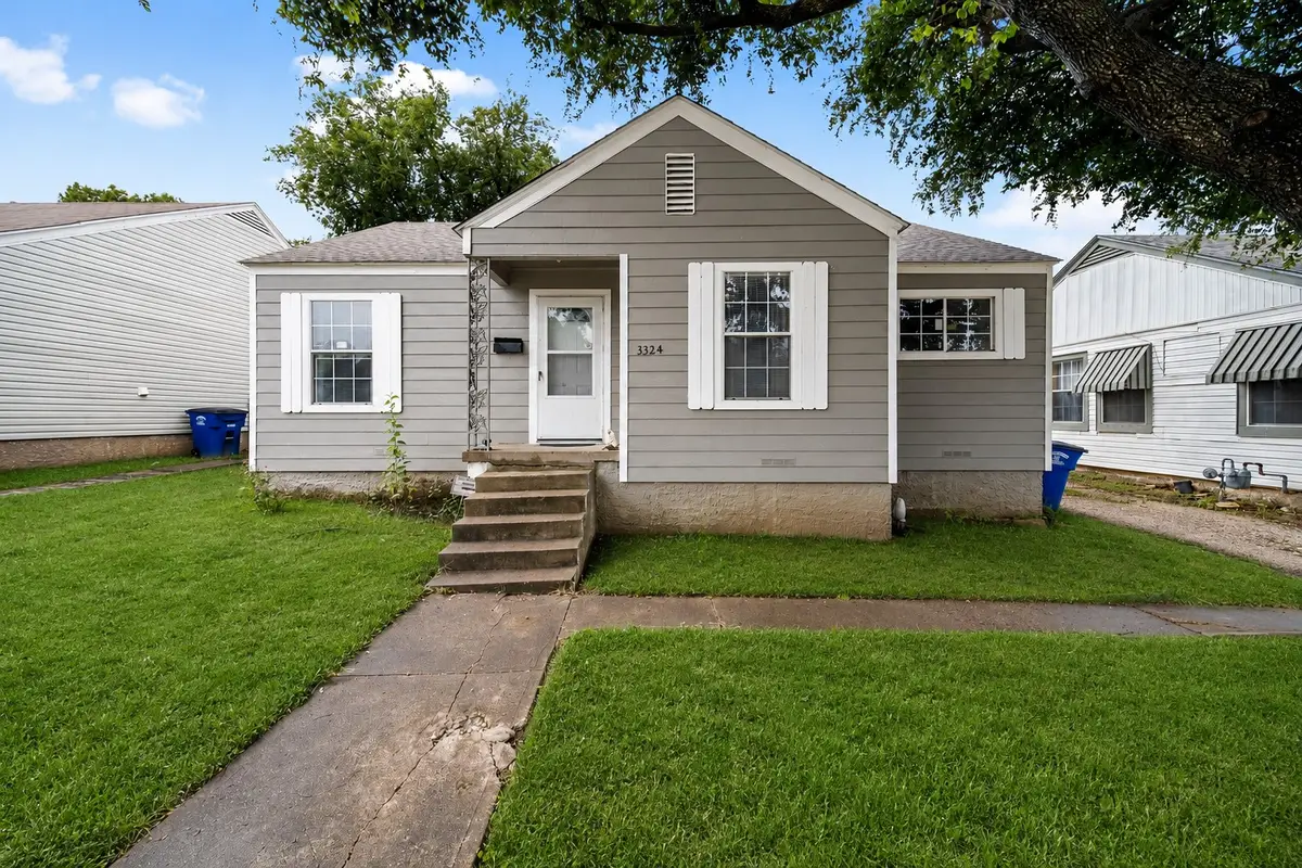 3324 W Clarendon Drive, Dallas, TX 75211 - #1