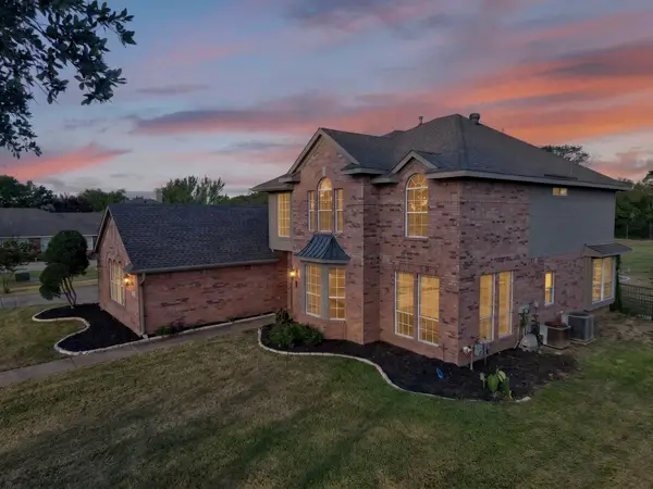 331 Lakeside Drive, Shady Shores, TX 76208
