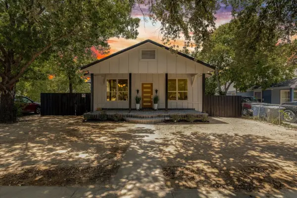 2401 Ingersoll Street, Dallas, TX 75212