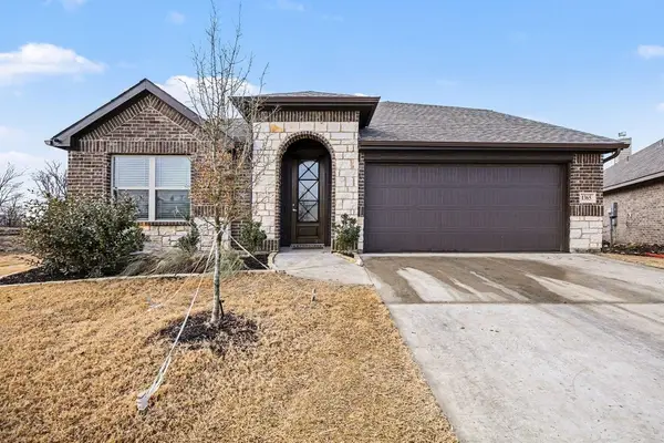 1365 Grand Meadows Drive, Godley, TX 76044