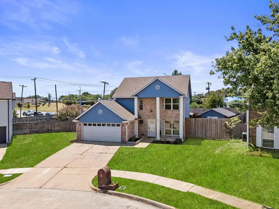 622 Mission Hills Drive, Arlington, TX 76018 - #2