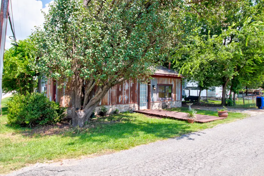 12 Old Shawnee Trail Drive, Gordonville, TX 76245 - #2