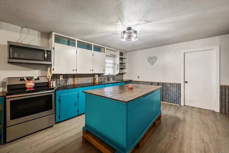 101 S Runnels Avenue, Streetman, TX 75859 - #3