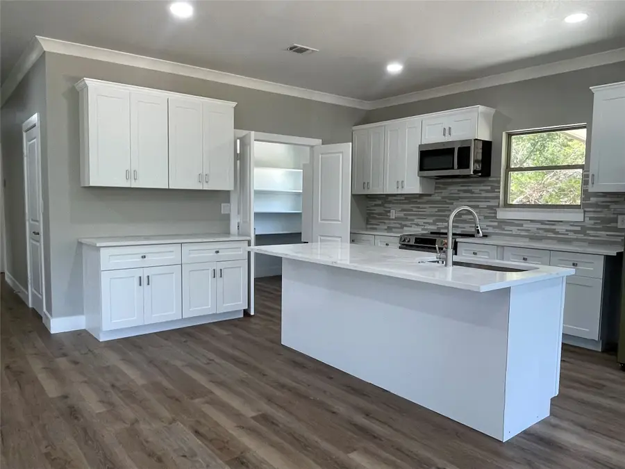 4311 Mountain Hollow Drive, Granbury, TX 76048 - #3