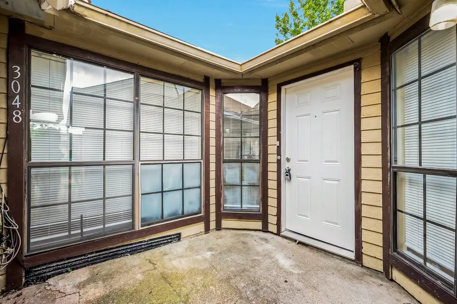 3048 Navarro Lane, Grand Prairie, TX 75052 - #3