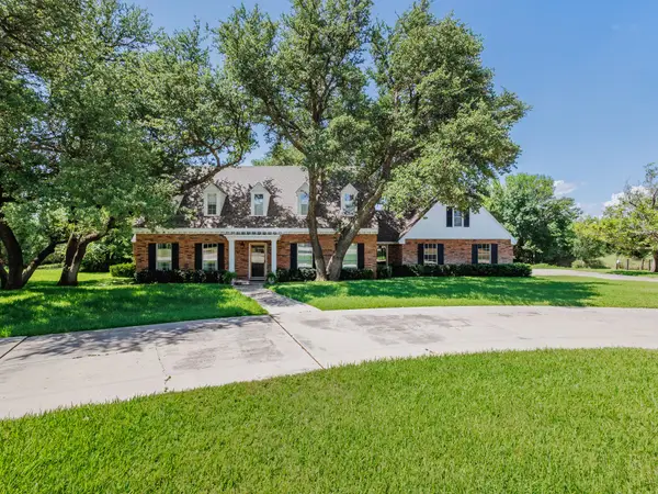 4501 River Oaks Drive, Brownwood, TX 76801