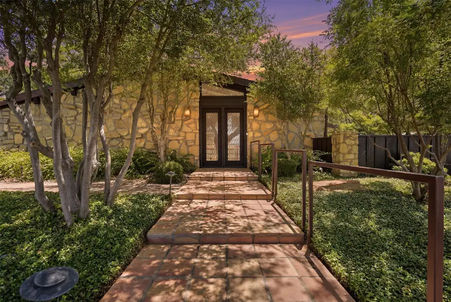 512 S Ammerman Avenue, Eastland, TX 76448 - #2