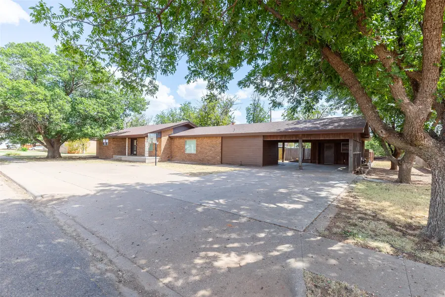 163 Williams Street, Jayton, TX 79528 - #2