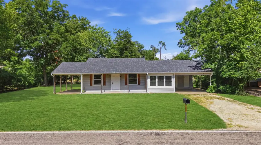 337 N 1st Street, Point, TX 75472 - #3