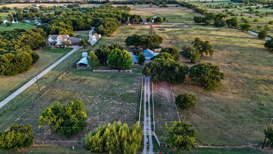 9861 Jim Christal Road, Krum, TX 76249 - #2