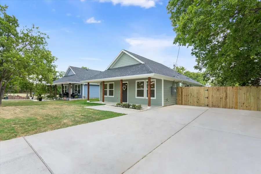 212 W Madison Street, Hillsboro, TX 76645 - #2