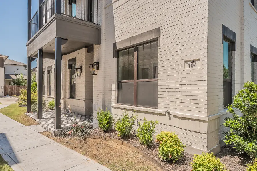 305 Sunset Lane #104, Fort Worth, TX 76114 - #2