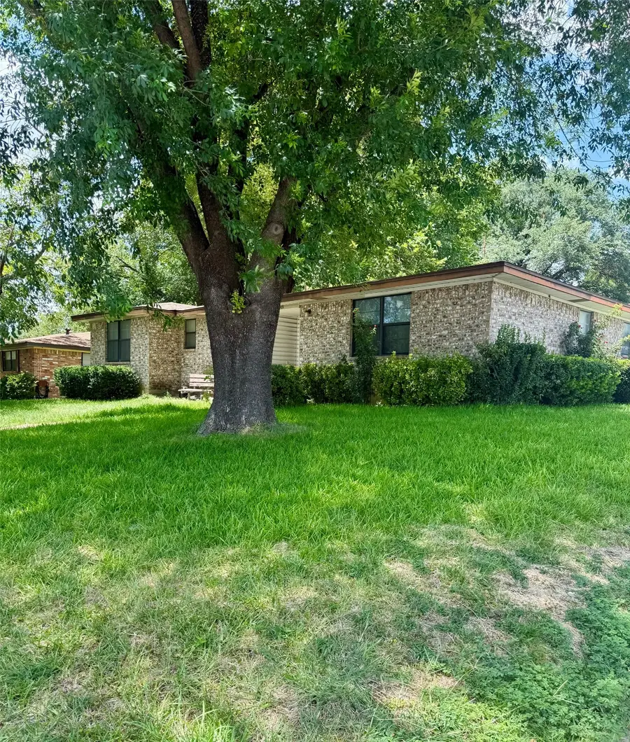 1301 W Bruton Road, Mesquite, TX 75149 - #2