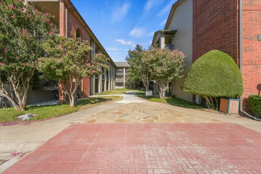 218 N Texas Boulevard #306, Denton, TX 76201 - #2
