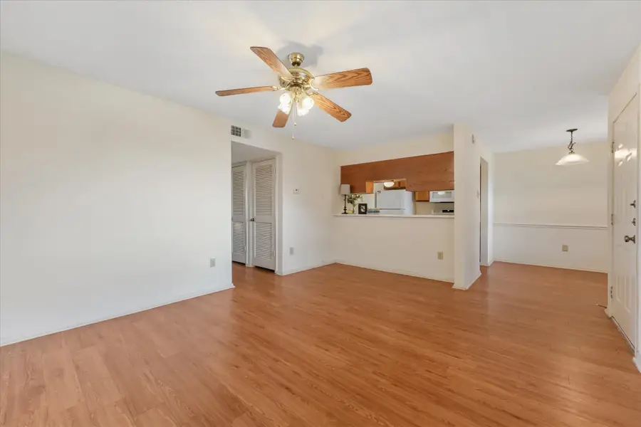218 N Texas Boulevard #306, Denton, TX 76201 - #3