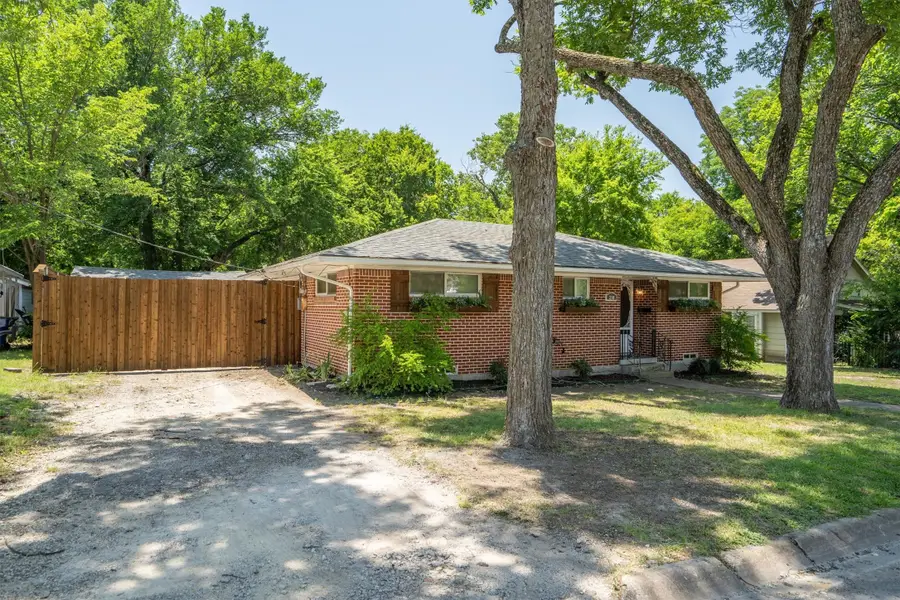 210 Hill Street, Farmersville, TX 75442 - #2