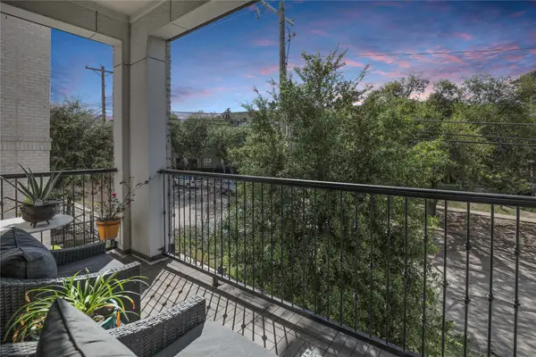 7333 Valley View Lane #607, Dallas, TX 75240