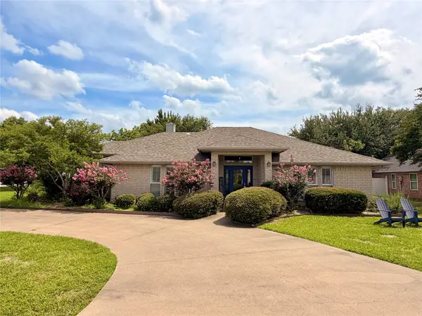 5614 Wedgefield Road, Granbury, TX 76049