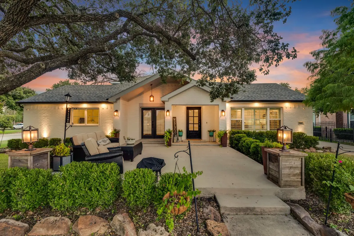 310 Travis Street, Roanoke, TX 76262 - #1