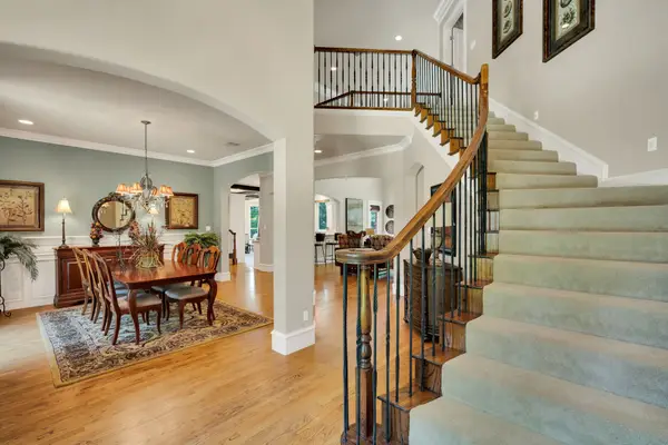 1811 Magic Valley Lane, Cedar Hill, TX 75104