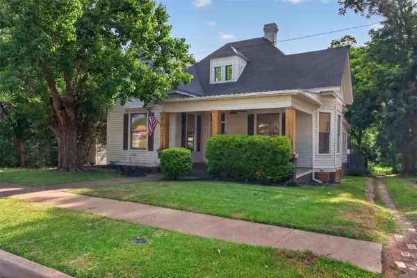 408 S Sycamore, Palestine, TX 75801
