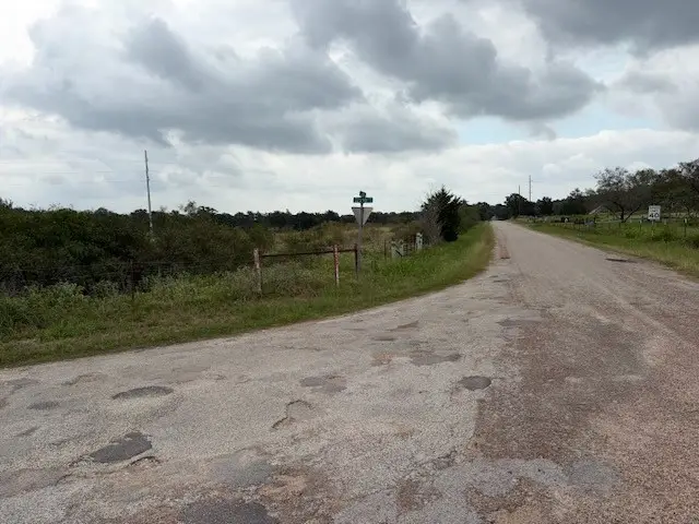 2609 County Road 216, Giddings, TX 78942 - #1
