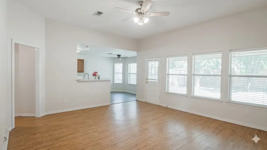 211 Vista Ridge Drive, Venus, TX 76084 - #3