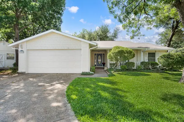 1200 Douglas Street, Euless, TX 76039