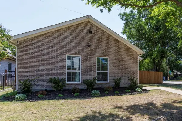 3402 Crossman Avenue, Dallas, TX 75212