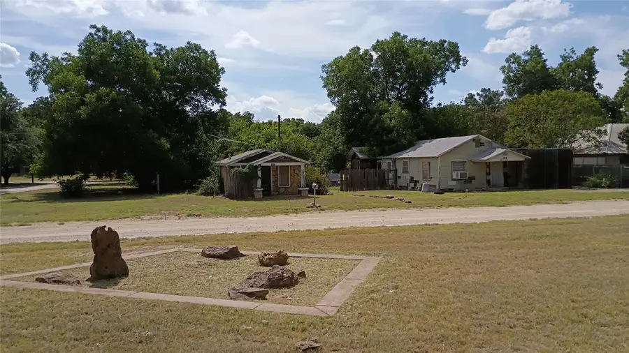 402 & 406 Elm Street, Clyde, TX 79510 - #2