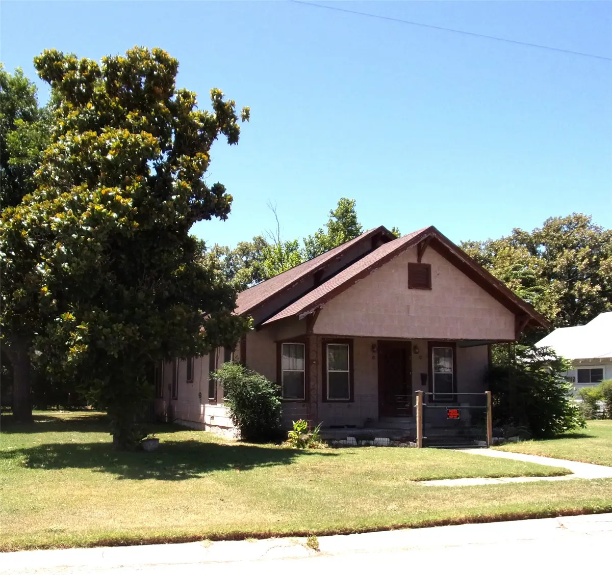 105 W Pecan Street, San Saba, TX 76877 - #1