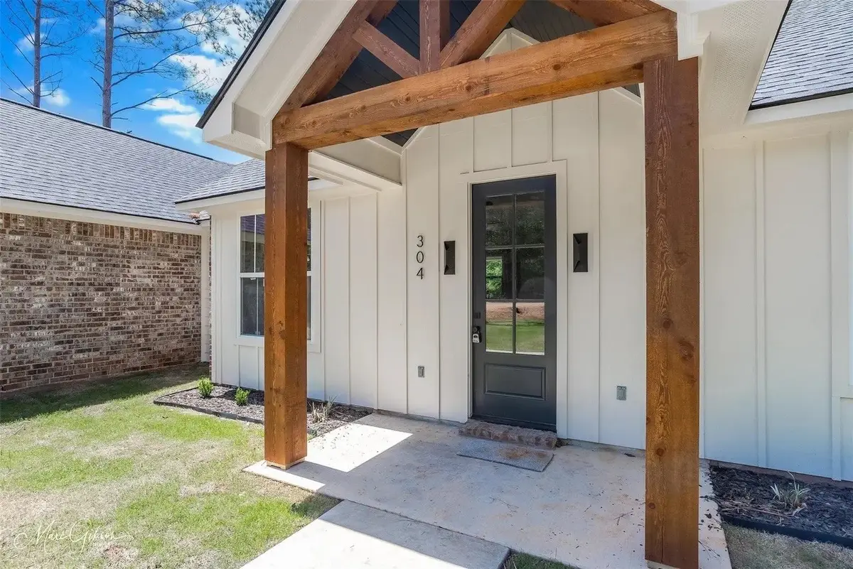 304 Lake Road, Plain Dealing, LA 71064 - #1