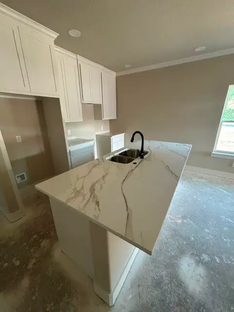 602 N 7th Street, Midlothian, TX 76065 - #3