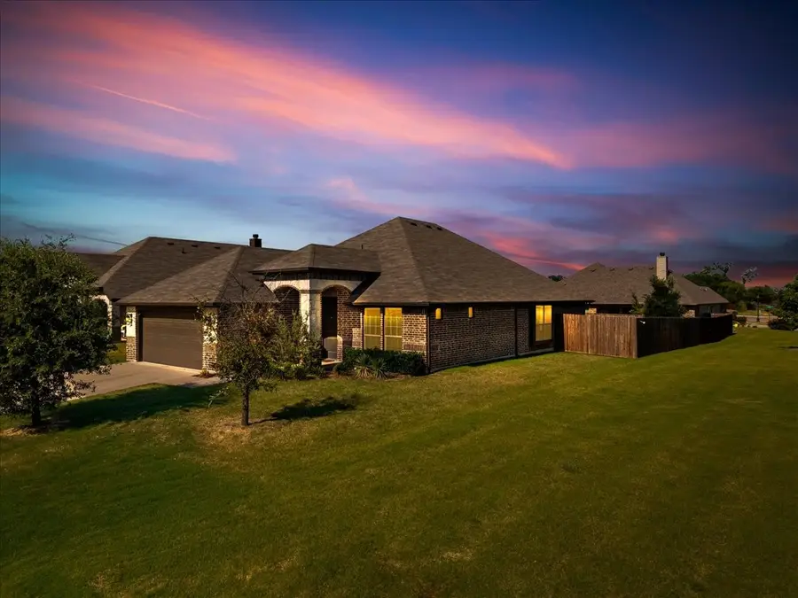 100 Gardenia Drive, Azle, TX 76020 - #2