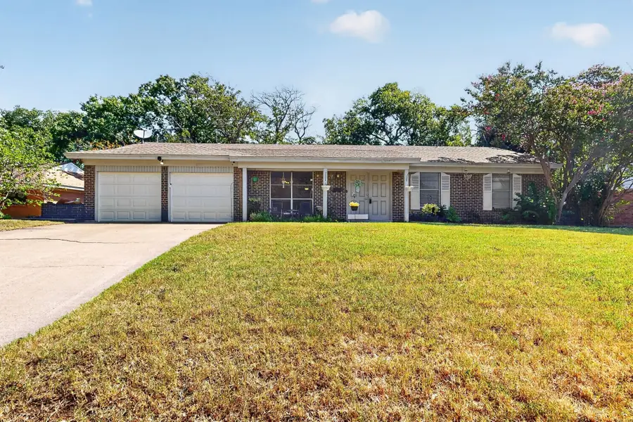 4513 Blue Lake Court, Fort Worth, TX 76103 - #2