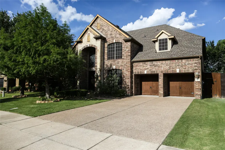 2417 Laguna Lane, Arlington, TX 76012 - #2