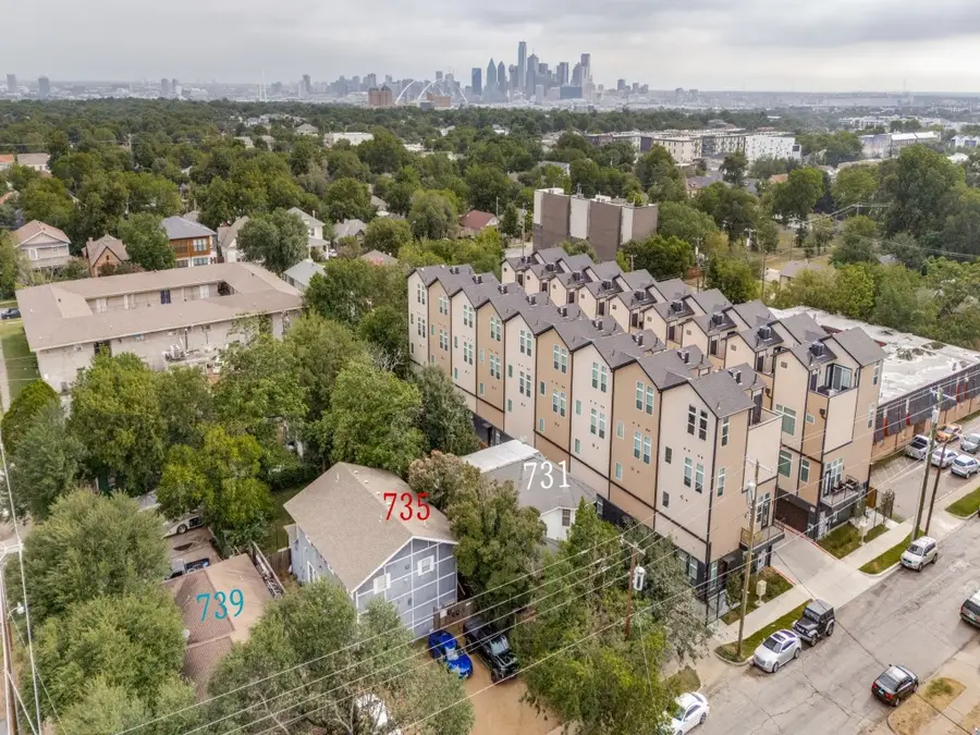 735 W 10th Street, Dallas, TX 75208 - #3