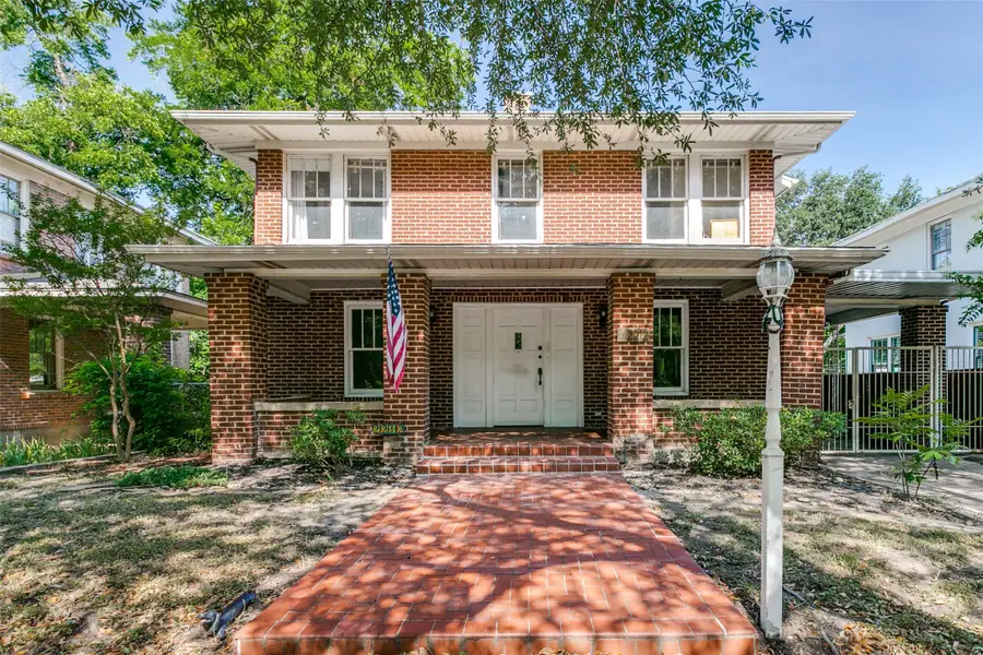 2212 Lipscomb Street, Fort Worth, TX 76110 - #2