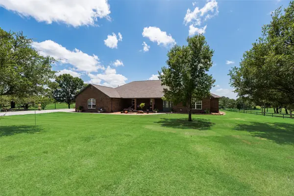 3188 Us-82, Bells, TX 75414