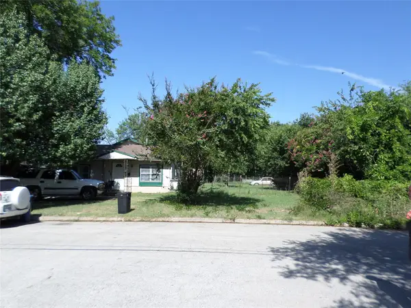 409 Holley Street, Everman, TX 76140